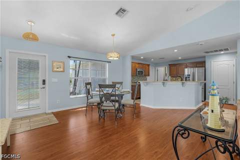3928 NW 41st Pl, Cape Coral FL - photo 7 of 37