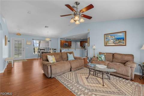 3928 NW 41st Pl, Cape Coral FL - photo 9 of 37