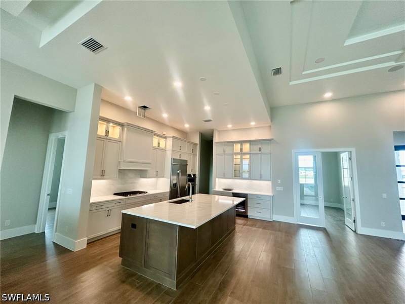 4 bedroom SingleFamilyResidence at 9448 Loquat Ln, Caymas, Naples — photo 2
