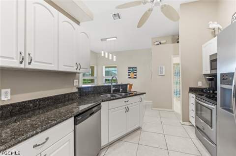 311 NE 17th Pl, Cape Coral FL - photo 11 of 31