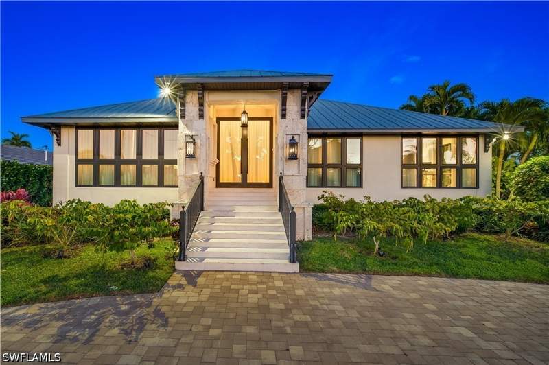 4 bedroom SingleFamilyResidence at 1585 Mullet Ln, Royal Harbor, Naples — photo 2