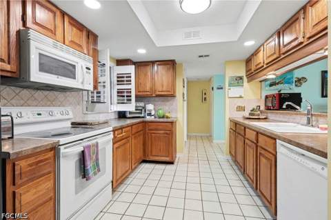 4703 SE 17th Pl 205, Cape Coral FL - photo 7 of 23