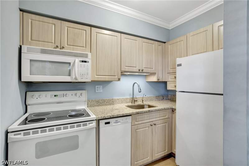 1 bedroom Condominium at 130 N Collier Blvd A7, Southwinds Apts Of Marco Island, Marco Island — photo 5
