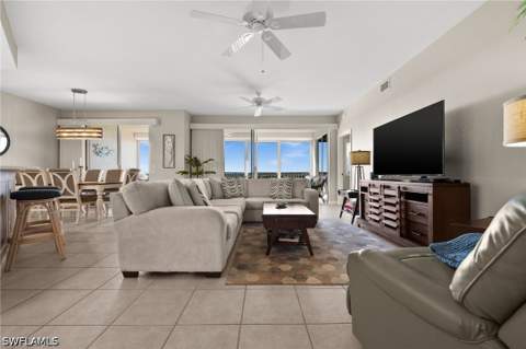 201 Vintage Bay Dr B15, Marco Island FL - photo 7 of 36