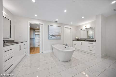 13915 Old Coast Rd 506, Naples FL - photo 14 of 38