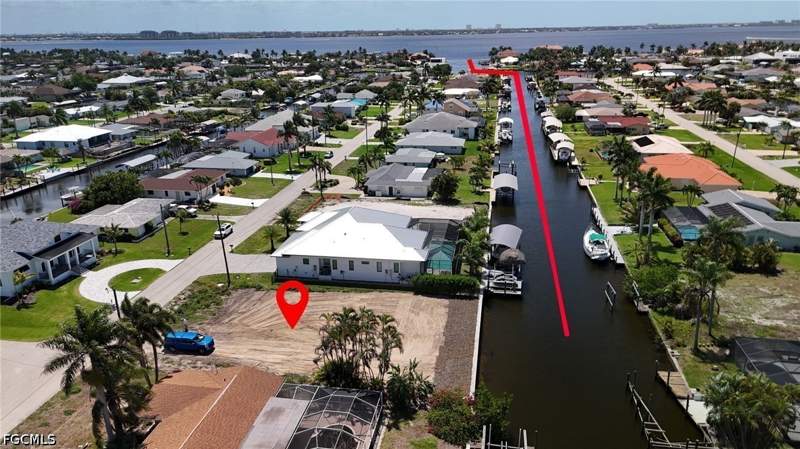 4 bedroom SingleFamilyResidence at 5314 Colonade CT, YACHT CLUB, Cape Coral — photo 3