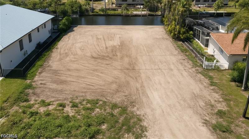4 bedroom SingleFamilyResidence at 5314 Colonade CT, YACHT CLUB, Cape Coral — photo 5