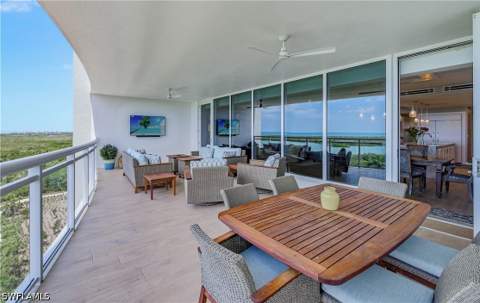 13925 Old Coast Rd 905, Naples FL - photo 24 of 48