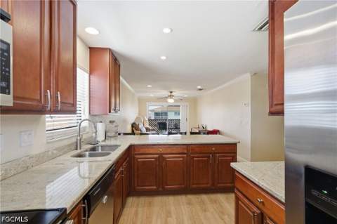 4718 SE 5th Ave 9, Cape Coral FL - photo 9 of 36