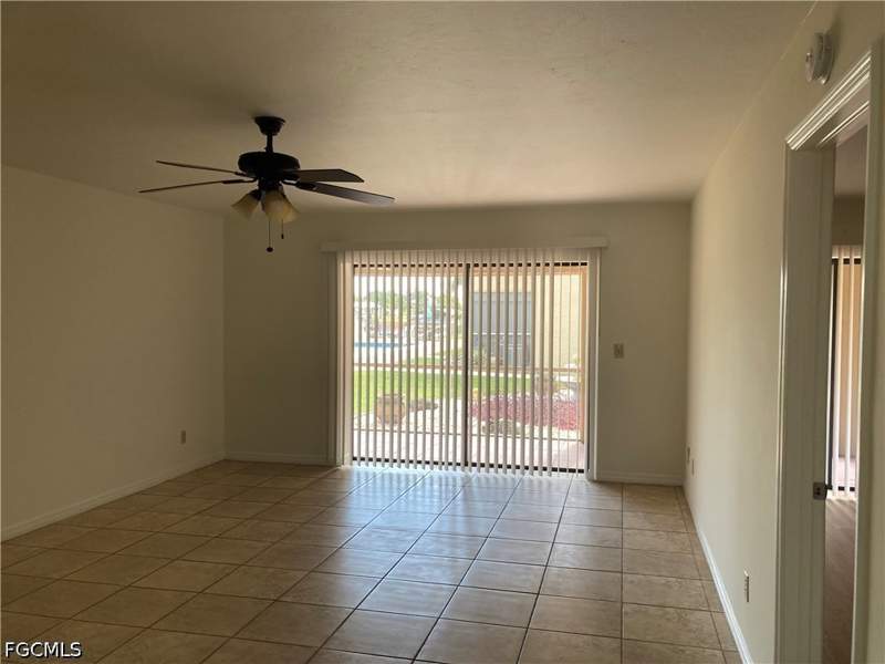 2 bedroom Condominium at 4321 Country Club BLVD 101, DOCKSIDE CONDO, Cape Coral — photo 4