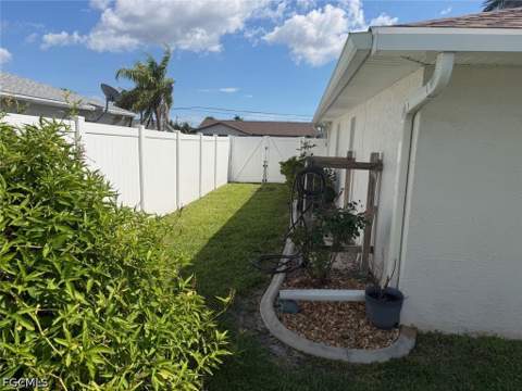 1825 SE 12th Ter, Cape Coral FL - photo 24 of 36