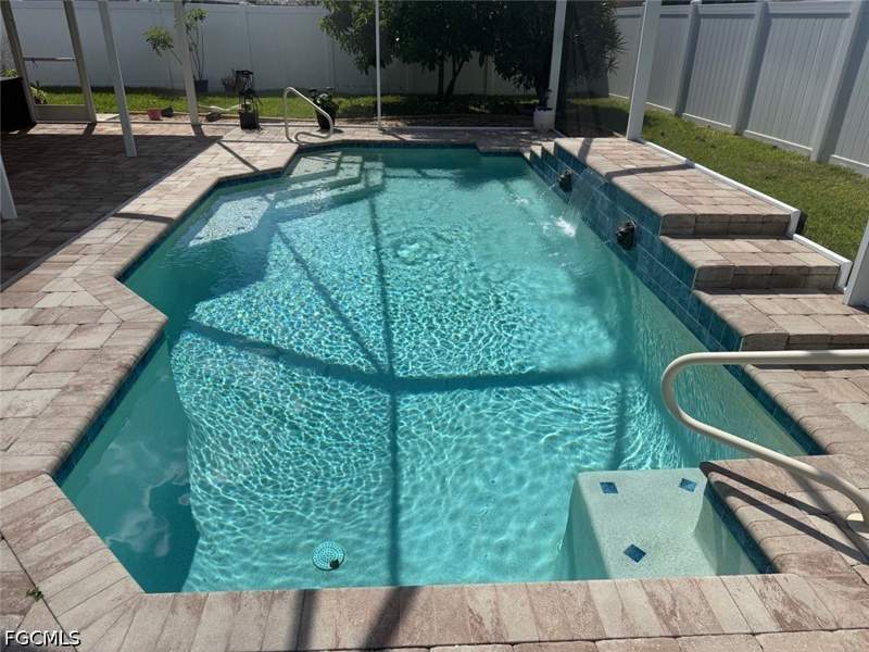 3 bedroom SingleFamilyResidence at 1825 SE 12th Ter, Cape Coral, Cape Coral — photo 4