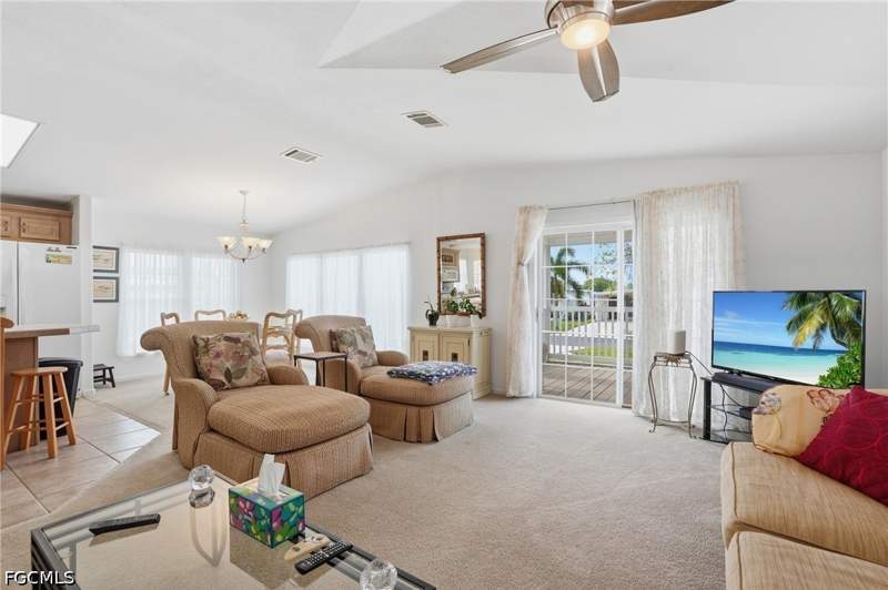 2 bedroom ManufacturedHome at 5 Monaco Ter, Riviera Colony, Naples — photo 4
