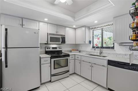 1205 SE 46th Ln 201, Cape Coral FL - photo 10 of 30