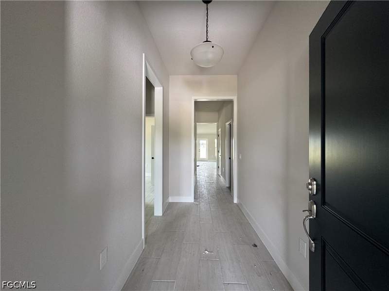 3 bedroom SingleFamilyResidence at 4007 NW 20th St, Cape Coral, Cape Coral — photo 5
