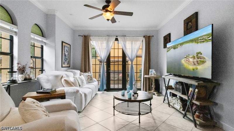 2 bedroom Condominium at 9080 Chula Vista St 10401, Ole, Naples — photo 3