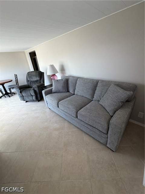 135 Chisholm Trl, North Fort Myers FL - photo 6 of 20