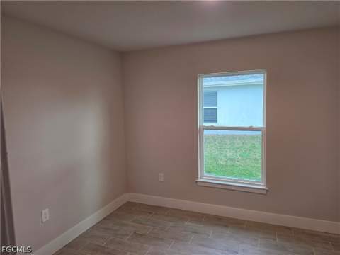 239 NW 25th Pl, Cape Coral FL - photo 14 of 20