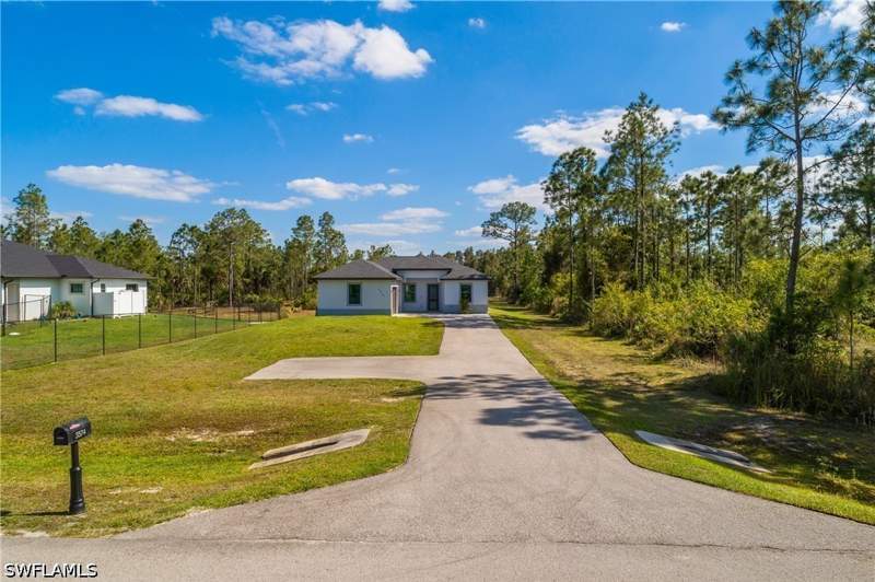 3 bedroom SingleFamilyResidence at 3574 50th Ave NE, Golden Gate Estates, Naples — photo 4