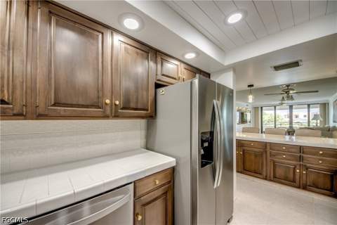 5260 S Landings Dr 407, Fort Myers FL - photo 9 of 35