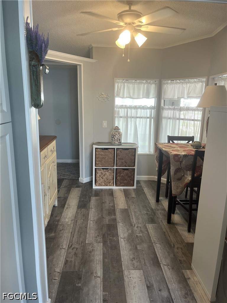 2 bedroom ManufacturedHome at 216 Shrub Ln N, Forest Park Mobile Home, North Fort Myers — photo 4