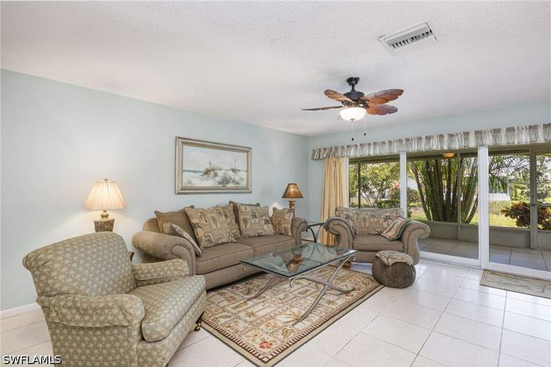 2 bedroom Attached at 385 Palm Dr 1732, Glades Country Club, Naples — photo 2