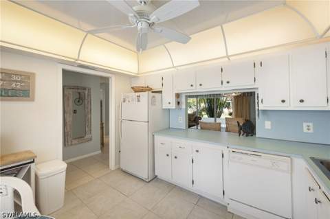 385 Palm Dr 1732, Naples FL - photo 8 of 39