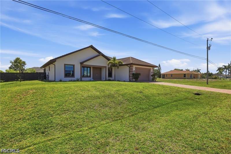 3 bedroom SingleFamilyResidence at 1425 NW 13th Ave, Cape Coral, Cape Coral — photo 4