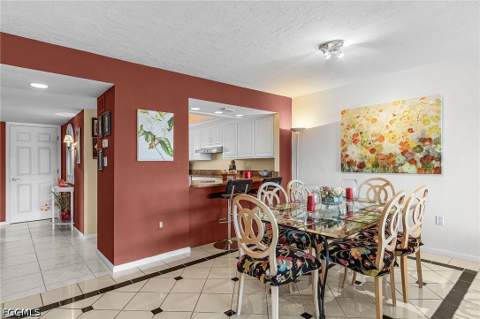 4821 S Landings Dr 205, Fort Myers FL - photo 11 of 40