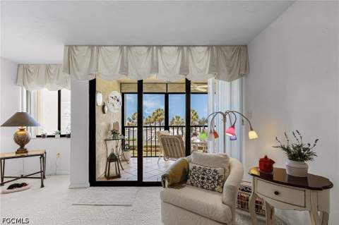 4821 S Landings Dr 205, Fort Myers FL - photo 15 of 40