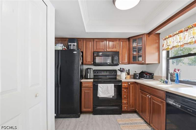 3 bedroom SingleFamilyResidence at 934 SE 25th Ln, Cape Coral, Cape Coral — photo 2