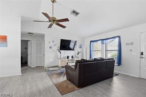 934 SE 25th Ln, Cape Coral FL - photo 8 of 23
