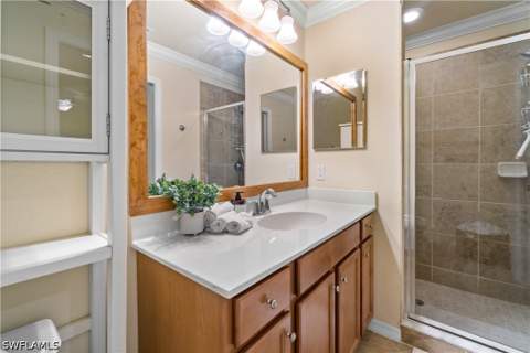 9727 Acqua Ct 436, Naples FL - photo 13 of 40