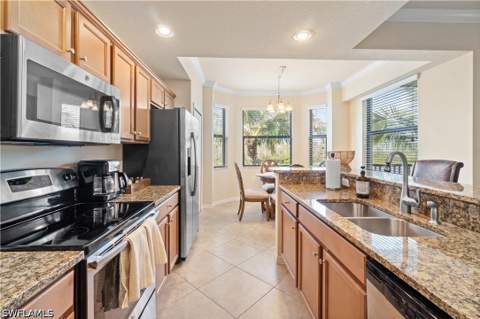 9727 Acqua Ct 436, Naples FL - photo 7 of 40