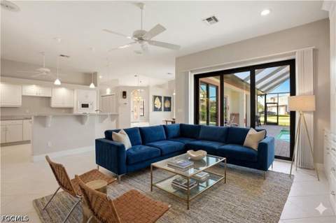 5072 Sorrento Ct, Cape Coral FL - photo 13 of 37