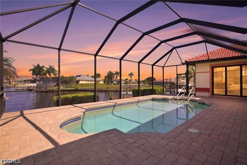 3 bedroom SingleFamilyResidence at 5072 Sorrento Ct, Cape Coral, Cape Coral — photo 5