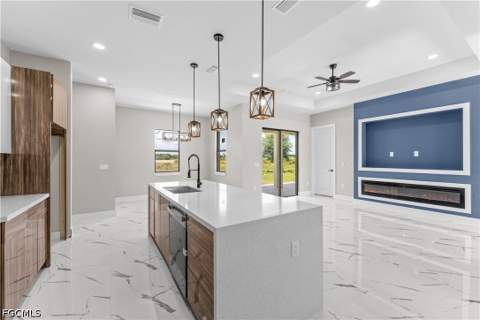 1511 Roosevelt Ave, Lehigh Acres FL - photo 7 of 26