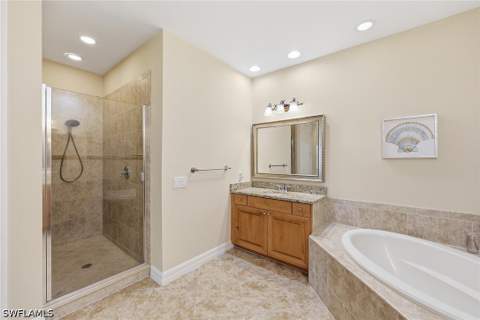 14508 Dolce Vista Rd 202, Fort Myers FL - photo 17 of 38