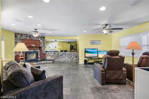 6029 & 6031 Higgins Ave, Fort Myers FL - photo 13 of 50