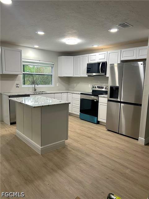 6036 Birnam Wood Ln, Fort Myers FL - photo 9 of 35