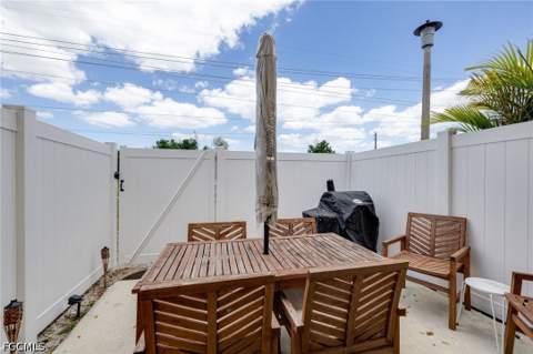 4811 Sunfish Ct, Fort Myers FL - photo 17 of 29