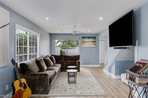 4811 Sunfish Ct, Fort Myers FL - photo 7 of 29