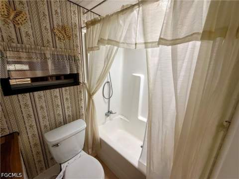 15 Fountain View Blvd, North Fort Myers FL - photo 14 of 31