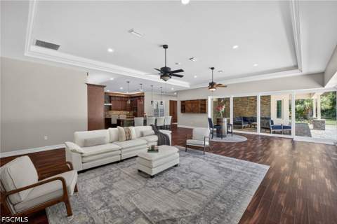 15860 Glendale Ln, Fort Myers FL - photo 14 of 50
