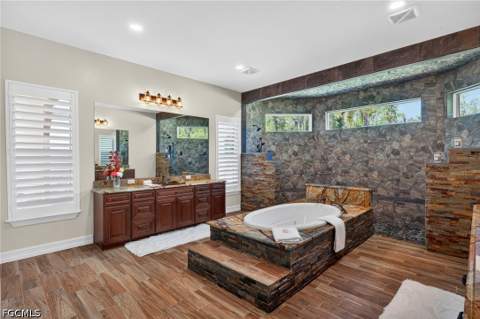 15860 Glendale Ln, Fort Myers FL - photo 19 of 50