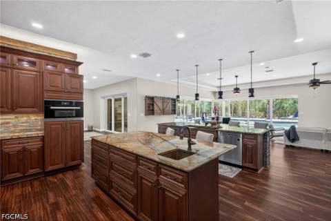 15860 Glendale Ln, Fort Myers FL - photo 8 of 50