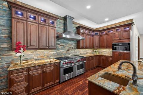 15860 Glendale Ln, Fort Myers FL - photo 9 of 50
