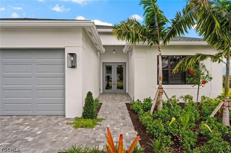 4 bedroom SingleFamilyResidence at 14313 Hogarth Pl, Valencia Harbor, Fort Myers — photo 3