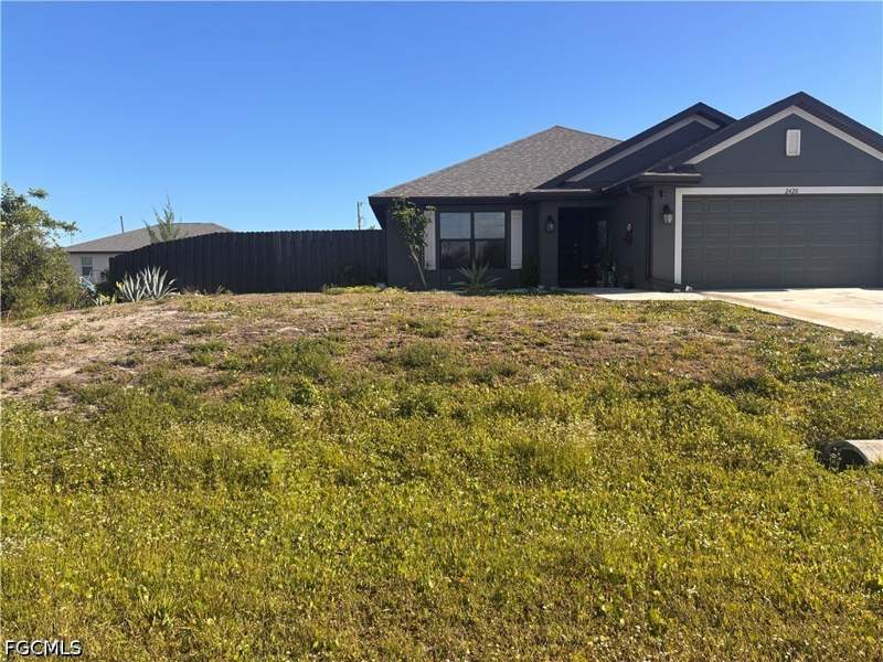 3 bedroom SingleFamilyResidence at 2420 NW 9th Ter, Cape Coral, Cape Coral — photo 2