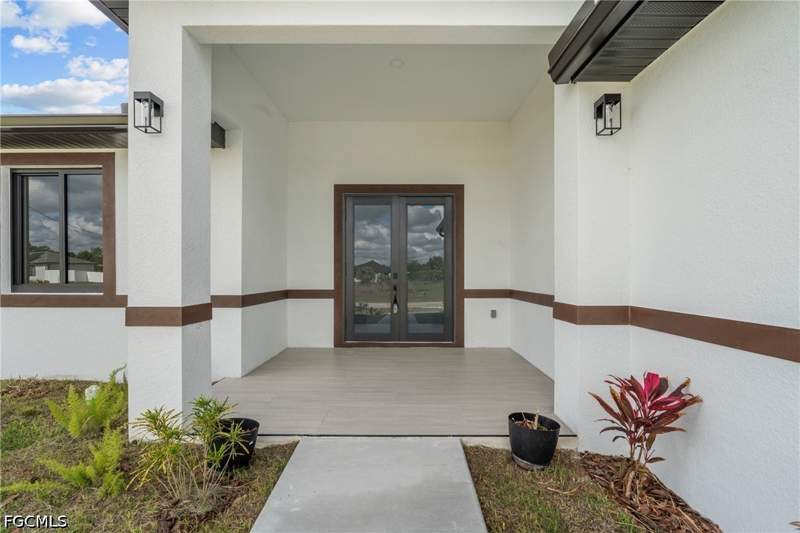 3 bedroom SingleFamilyResidence at 8033 Oakleaf Cir, Labelle, Labelle — photo 4